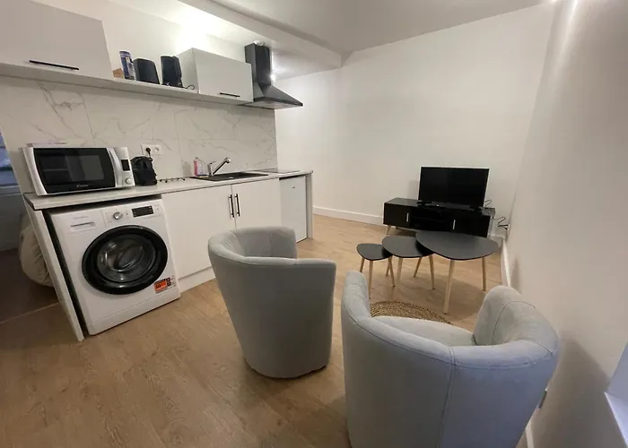 Place St Epvre - Cosy Studio Renove
