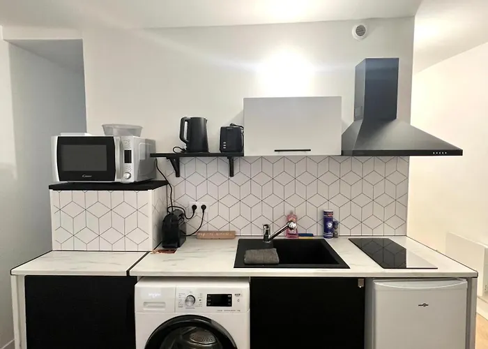 Place St Epvre - Cosy Studio Renove