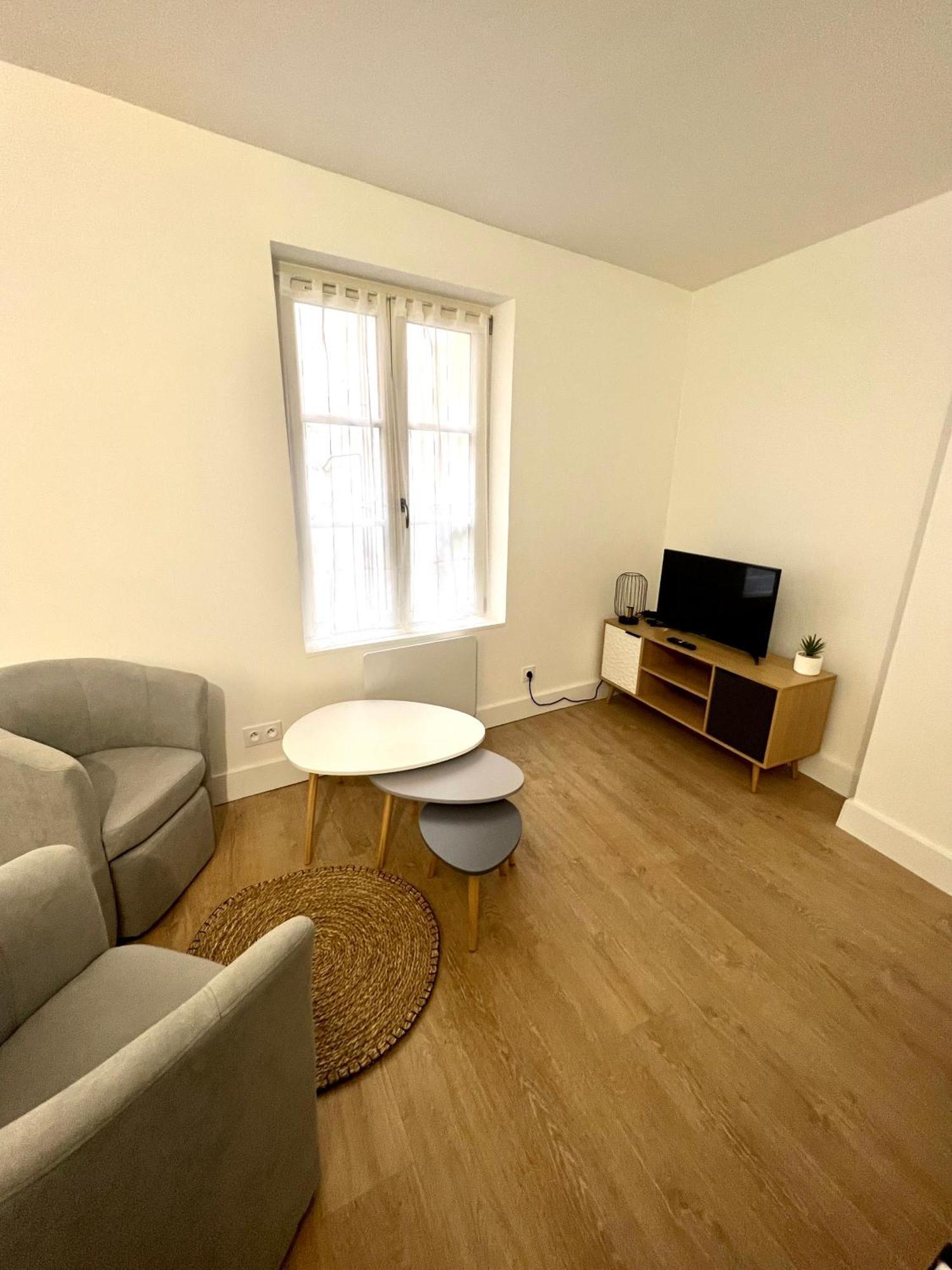 Place St Epvre - Cosy Renove Apartment *
